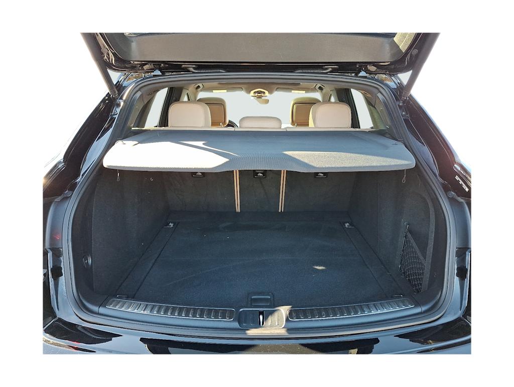 Thumbnail: 2022 Porsche Macan - 11