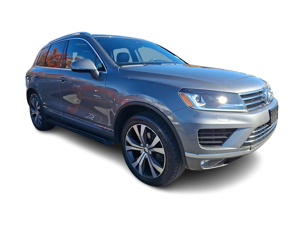 Thumbnail: 2017 Volkswagen Touareg - 15