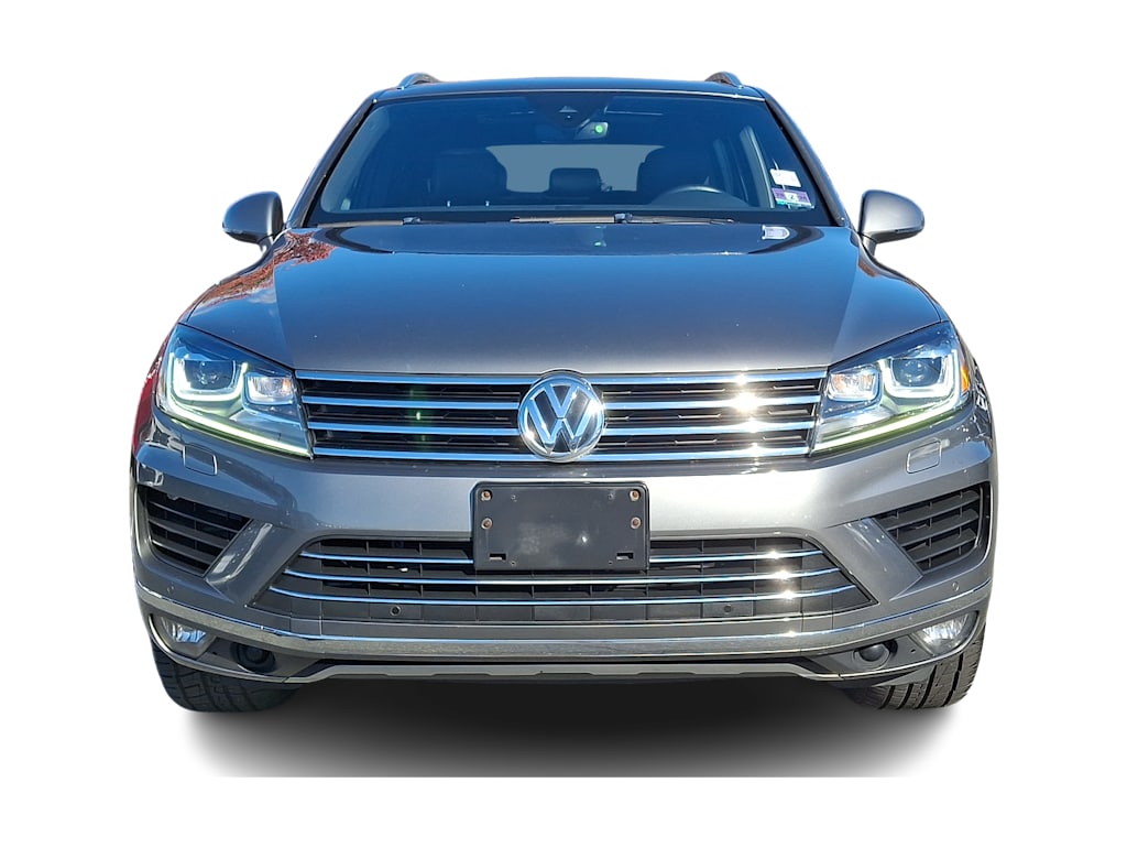 Thumbnail: 2017 Volkswagen Touareg - 4