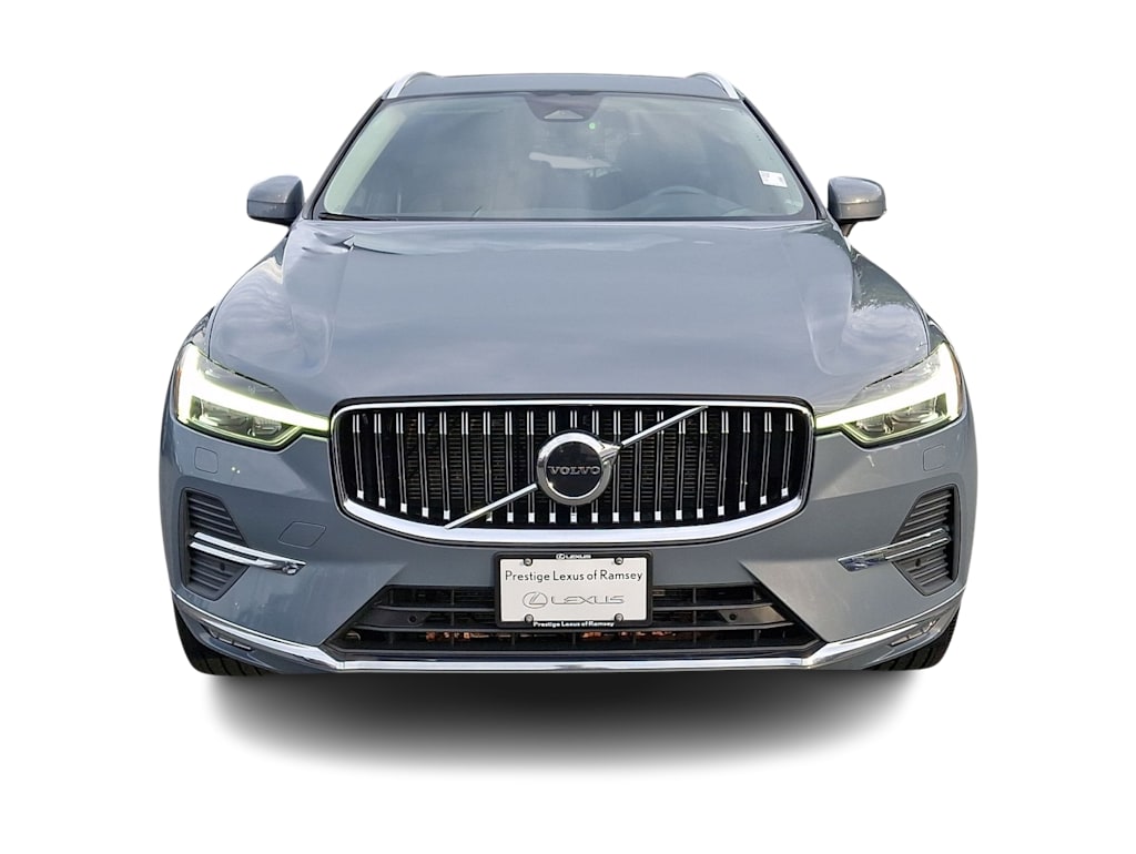 Thumbnail: 2022 Volvo XC60 - 5
