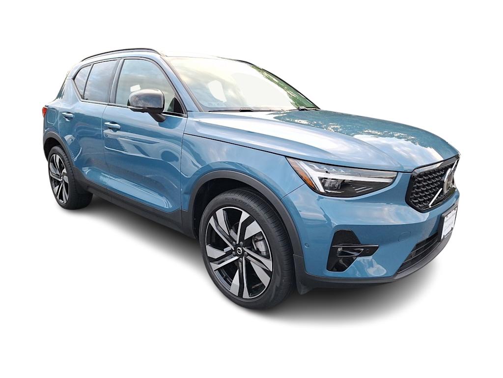 Thumbnail: 2024 Volvo XC40 - 15