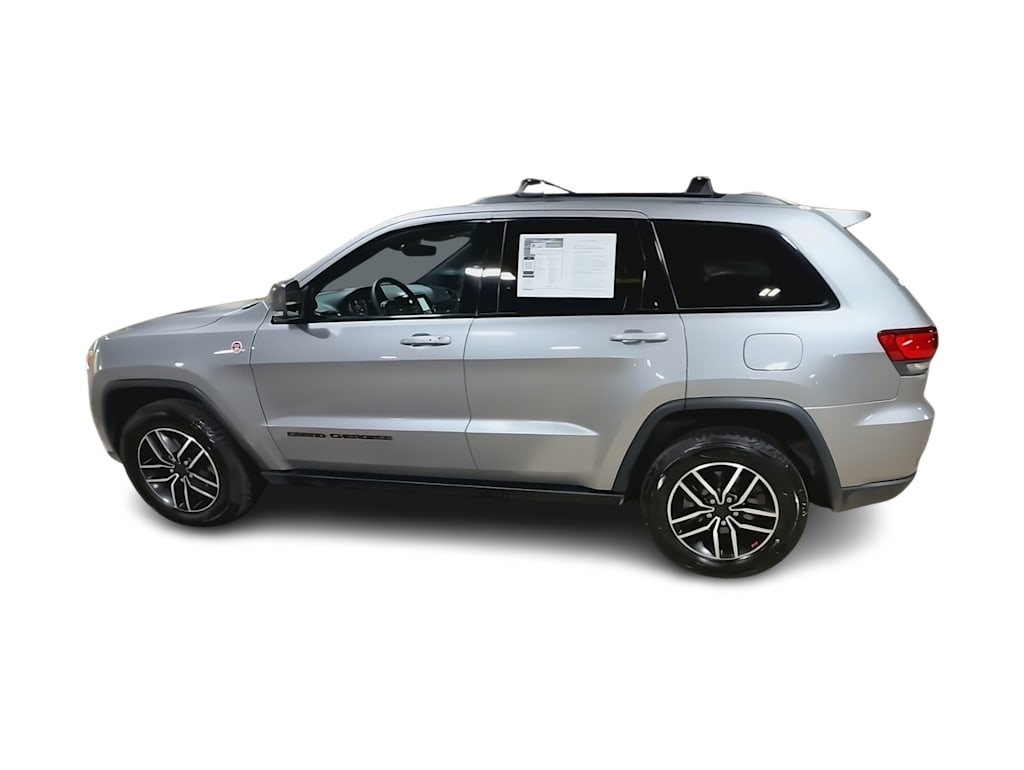 Thumbnail: 2021 Jeep Grand Cherokee - 21