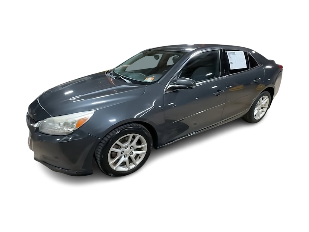 Thumbnail: 2015 Chevrolet Malibu - 3