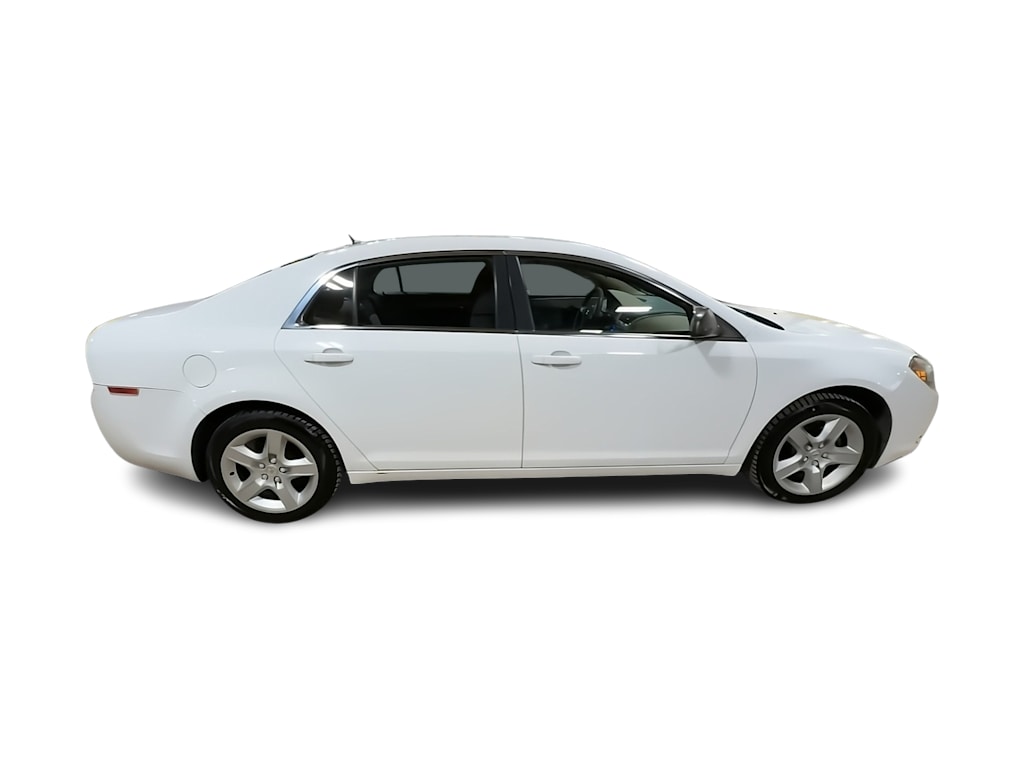 Thumbnail: 2010 Chevrolet Malibu - 22