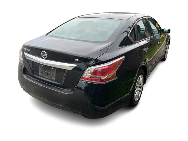 Thumbnail: 2015 Nissan Altima - 9
