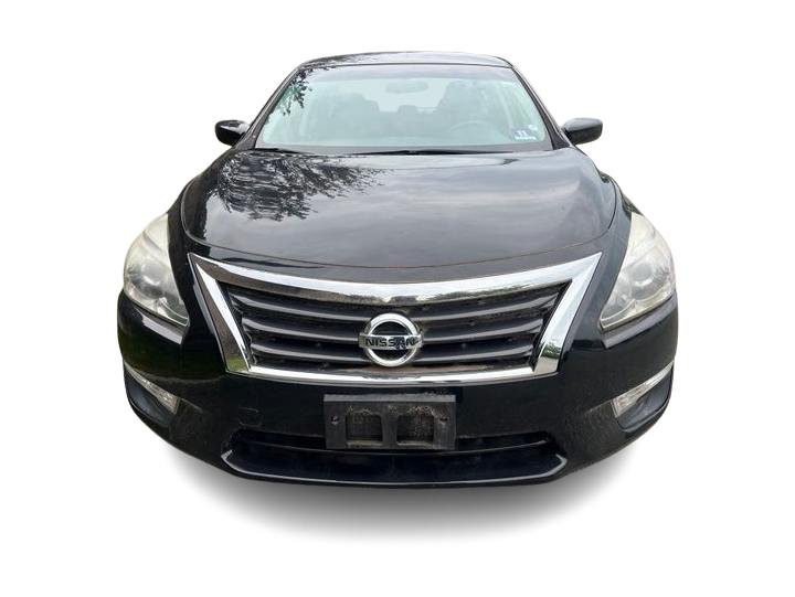 Thumbnail: 2015 Nissan Altima - 4