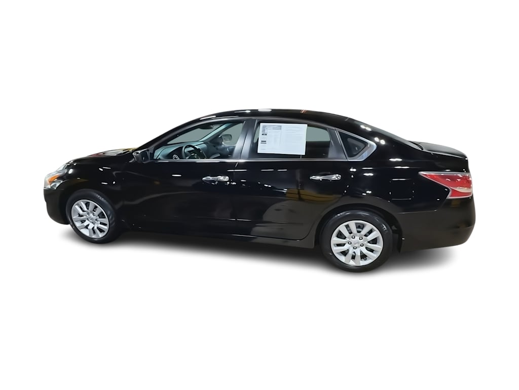 Thumbnail: 2015 Nissan Altima - 21