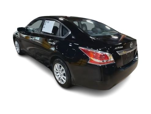 Thumbnail: 2015 Nissan Altima - 22