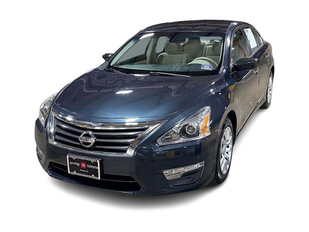 Thumbnail: 2013 Nissan Altima - 4