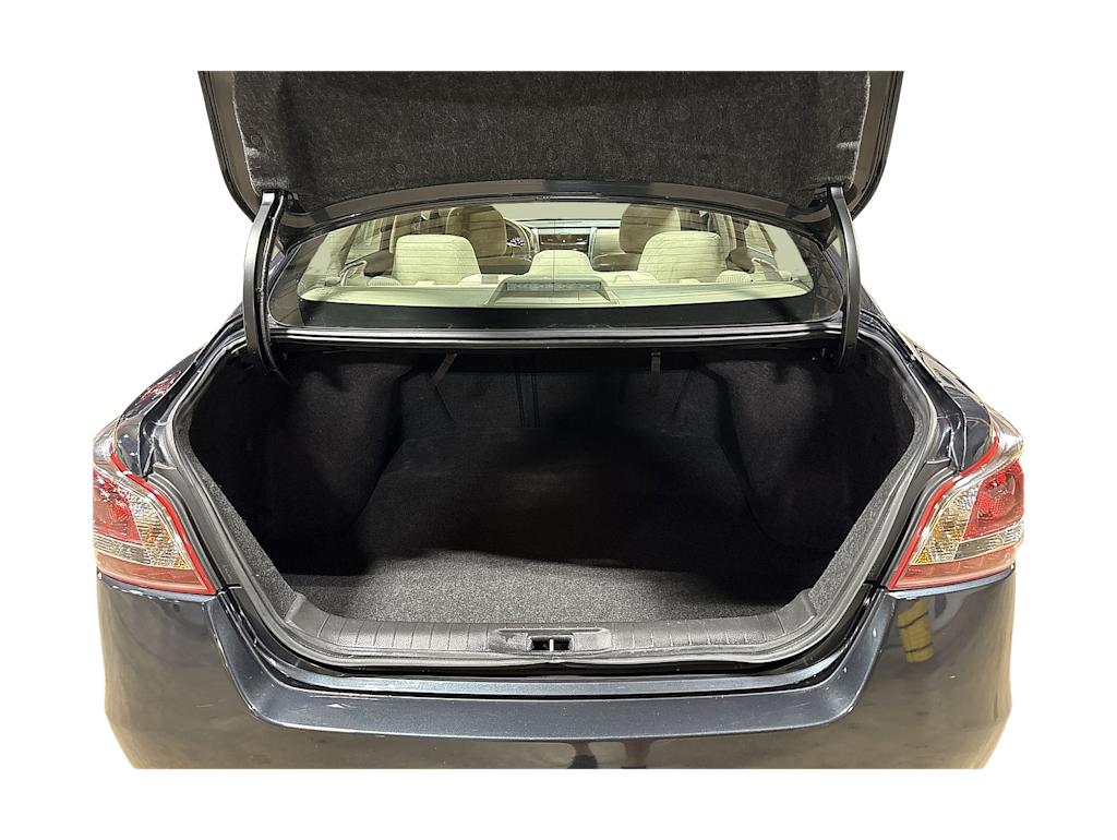 Thumbnail: 2013 Nissan Altima - 14