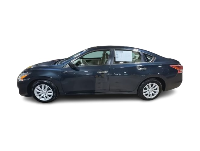Thumbnail: 2013 Nissan Altima - 3