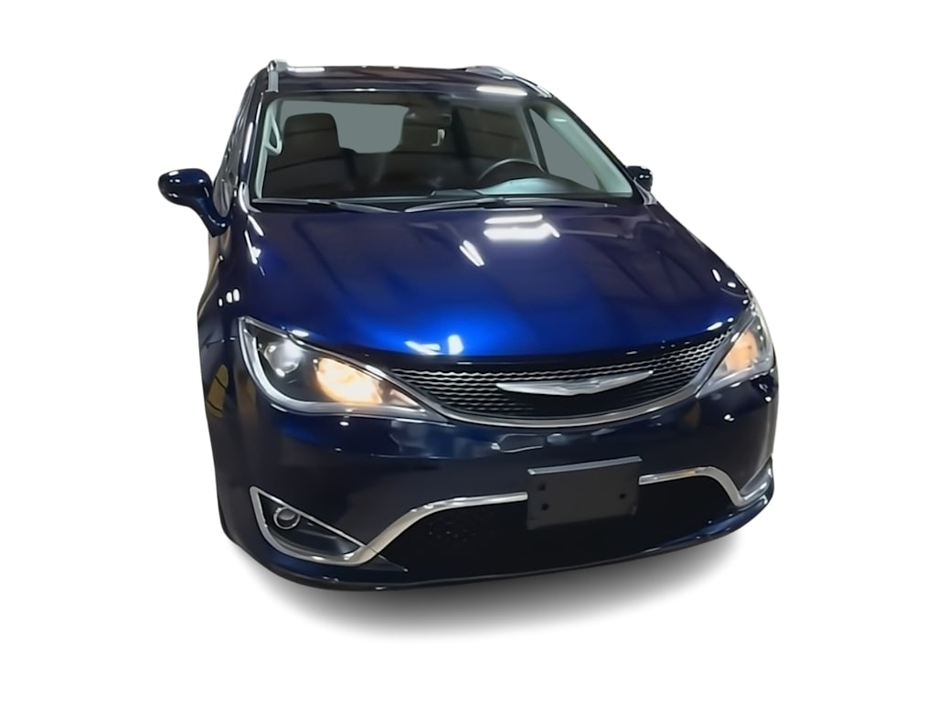 Thumbnail: 2017 Chrysler Pacifica - 19