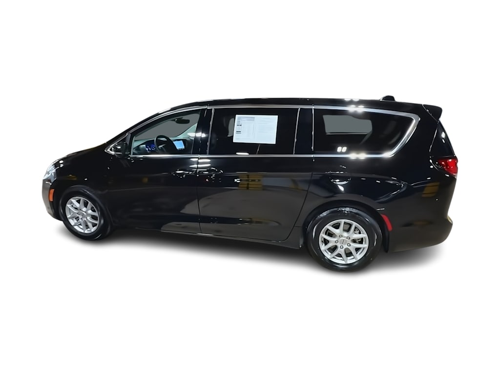 Thumbnail: 2024 Chrysler Pacifica - 19