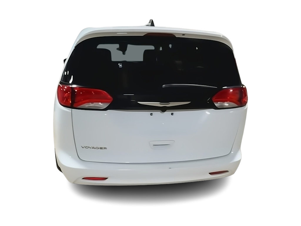 Thumbnail: 2023 Chrysler Voyager - 4