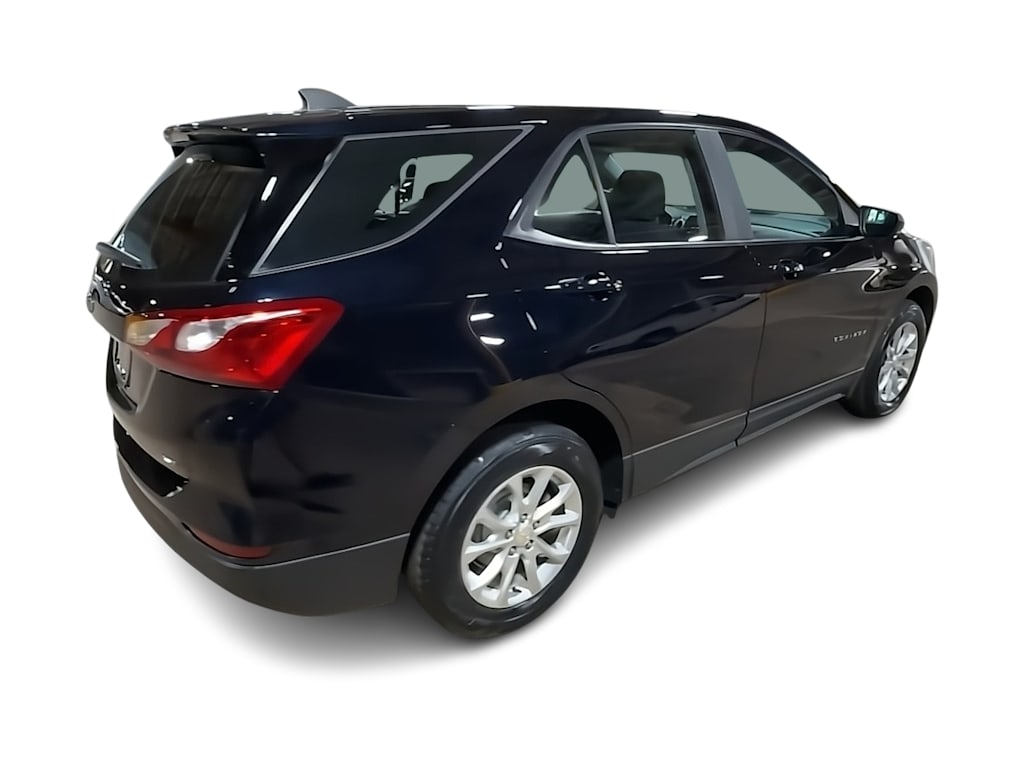 Thumbnail: 2021 Chevrolet Equinox - 21