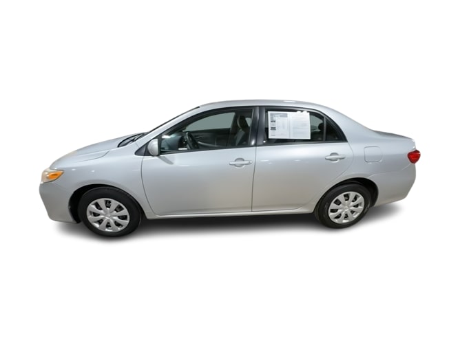 Thumbnail: 2011 Toyota Corolla - 3