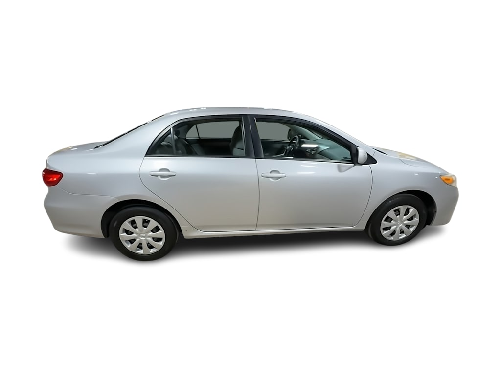 Thumbnail: 2011 Toyota Corolla - 23