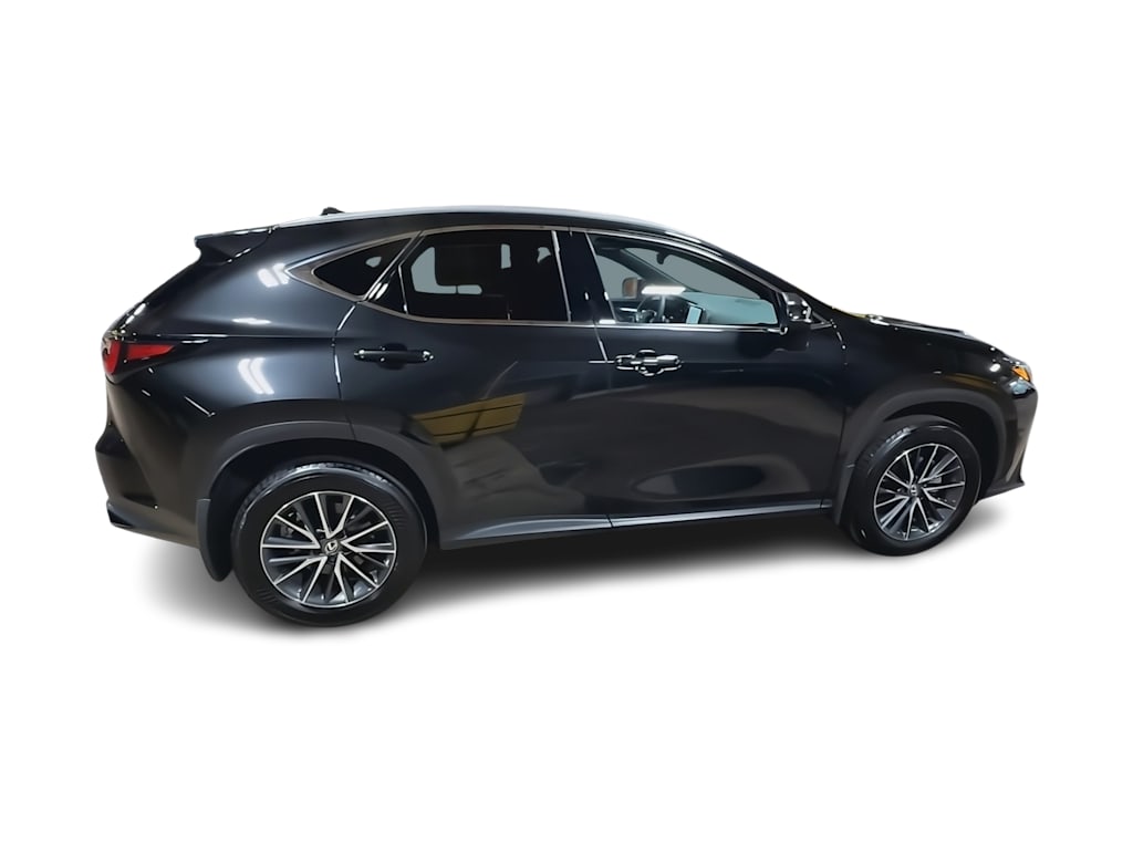 Thumbnail: 2025 Lexus ES - 22