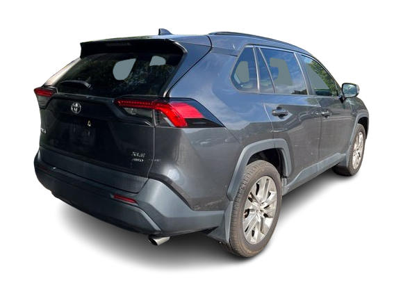 Thumbnail: 2021 Toyota RAV4 - 9