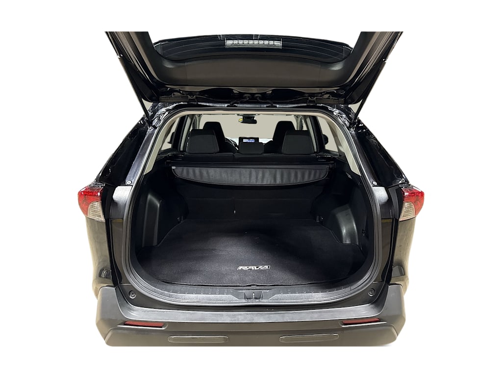 Thumbnail: 2021 Toyota RAV4 - 16