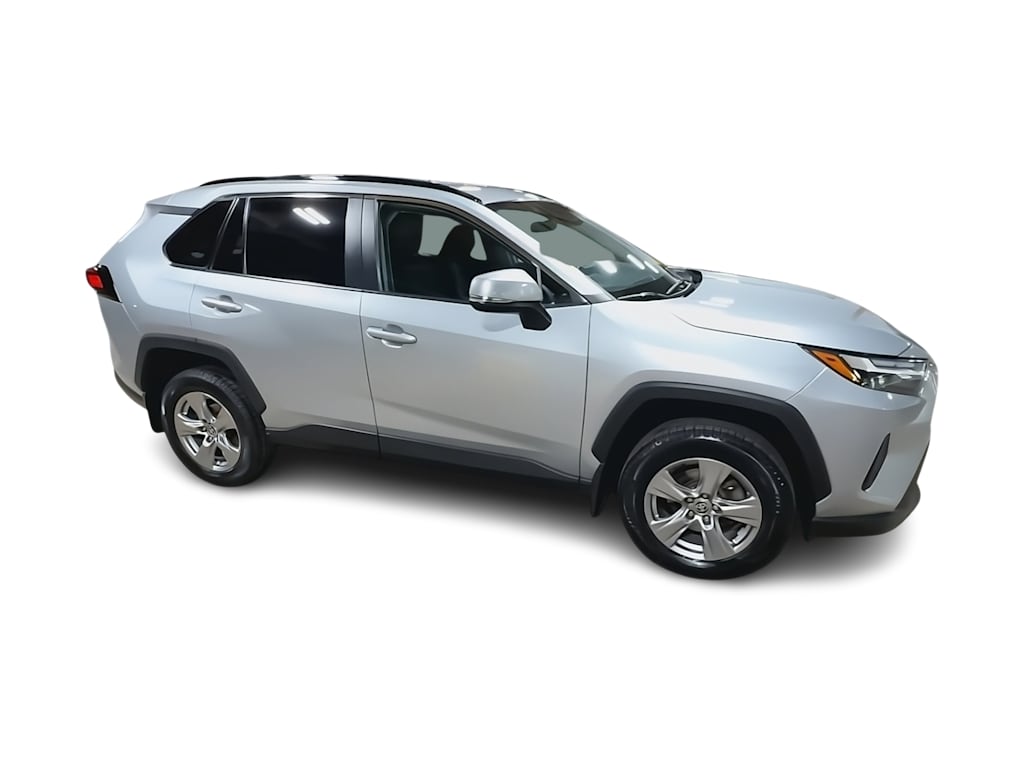 Thumbnail: 2022 Toyota RAV4 - 19