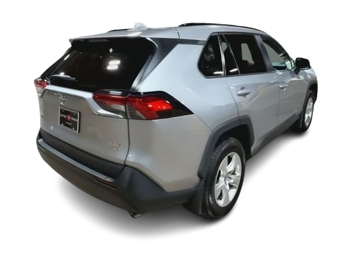Thumbnail: 2020 Toyota RAV4 - 21