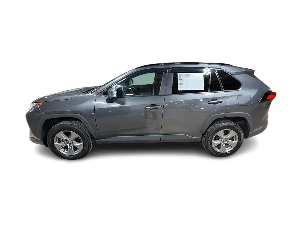 Thumbnail: 2022 Toyota RAV4 - 3
