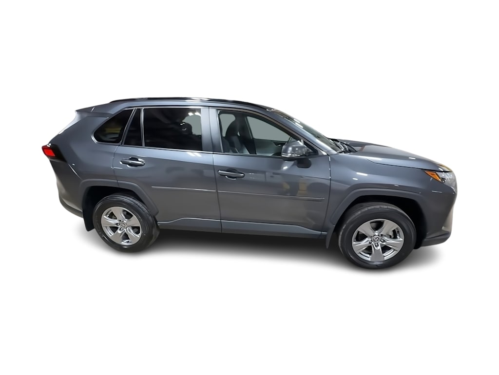 Thumbnail: 2022 Toyota RAV4 - 22