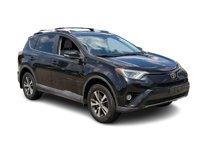 Thumbnail: 2017 Toyota RAV4 - 8