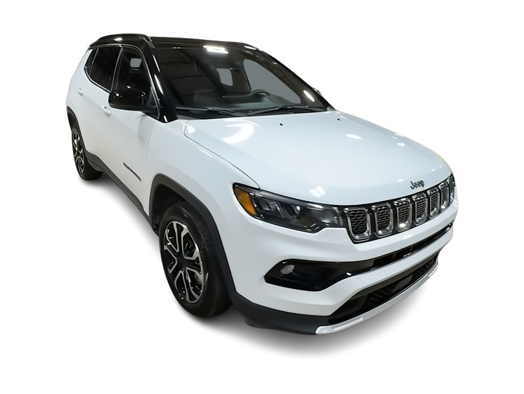 Thumbnail: 2023 Jeep Compass - 17
