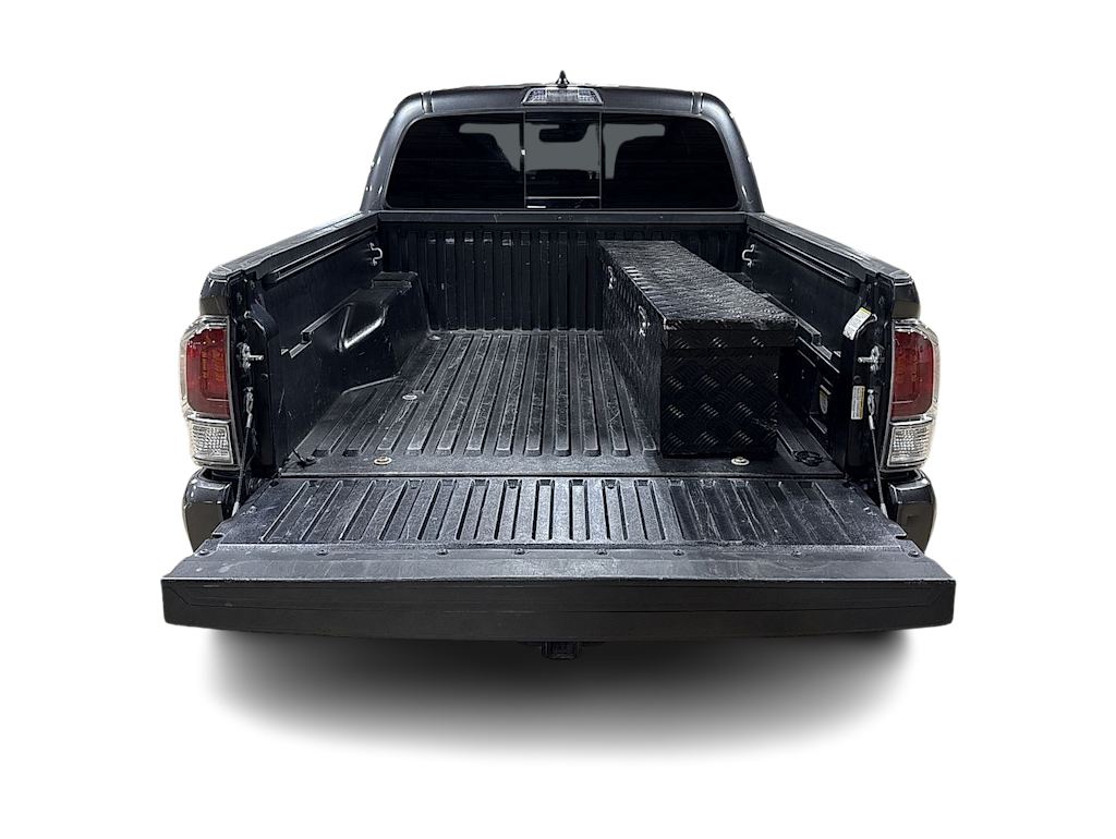 Thumbnail: 2023 Toyota Tacoma - 15