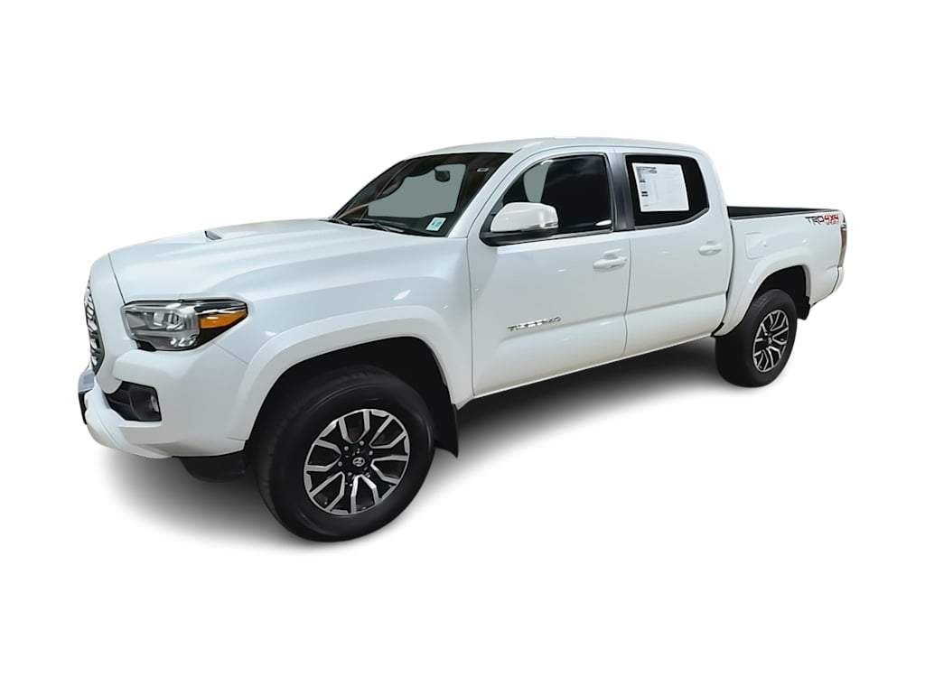 Thumbnail: 2022 Toyota Tacoma - 3