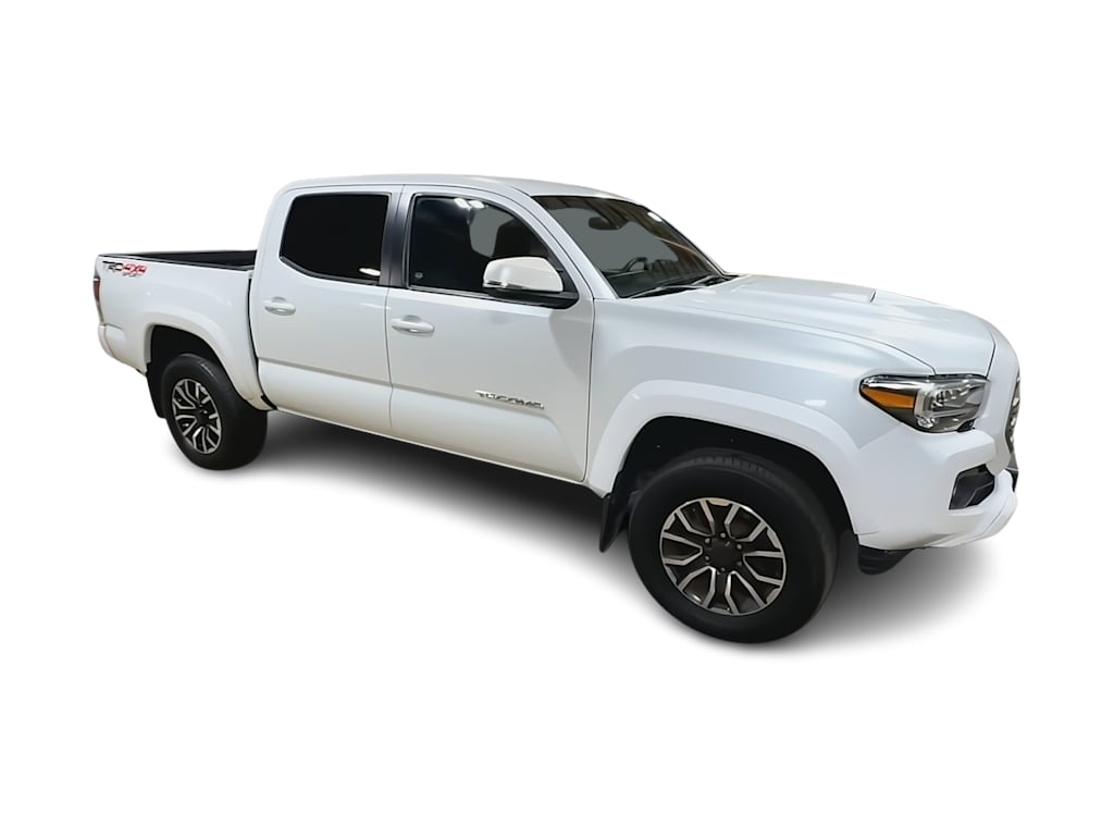 Thumbnail: 2022 Toyota Tacoma - 18