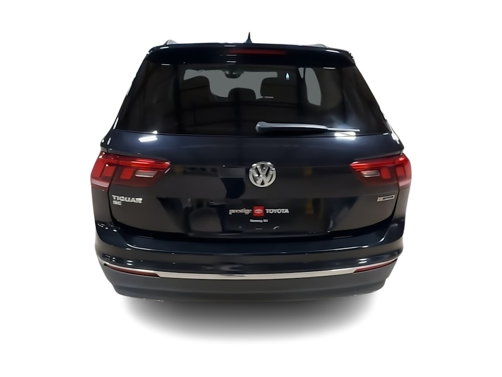Thumbnail: 2021 Volkswagen Tiguan - 4