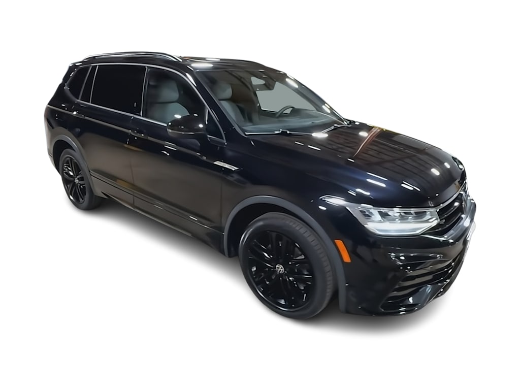 Thumbnail: 2022 Volkswagen Tiguan - 18
