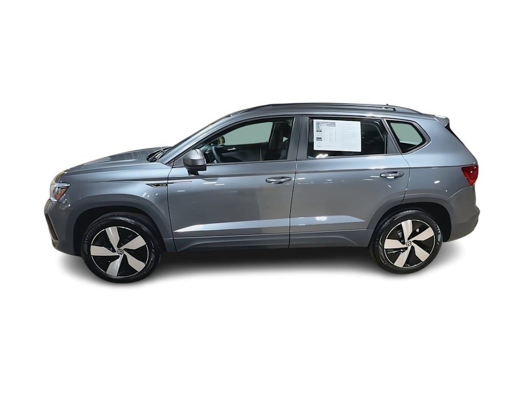 Thumbnail: 2023 Volkswagen Taos - 3