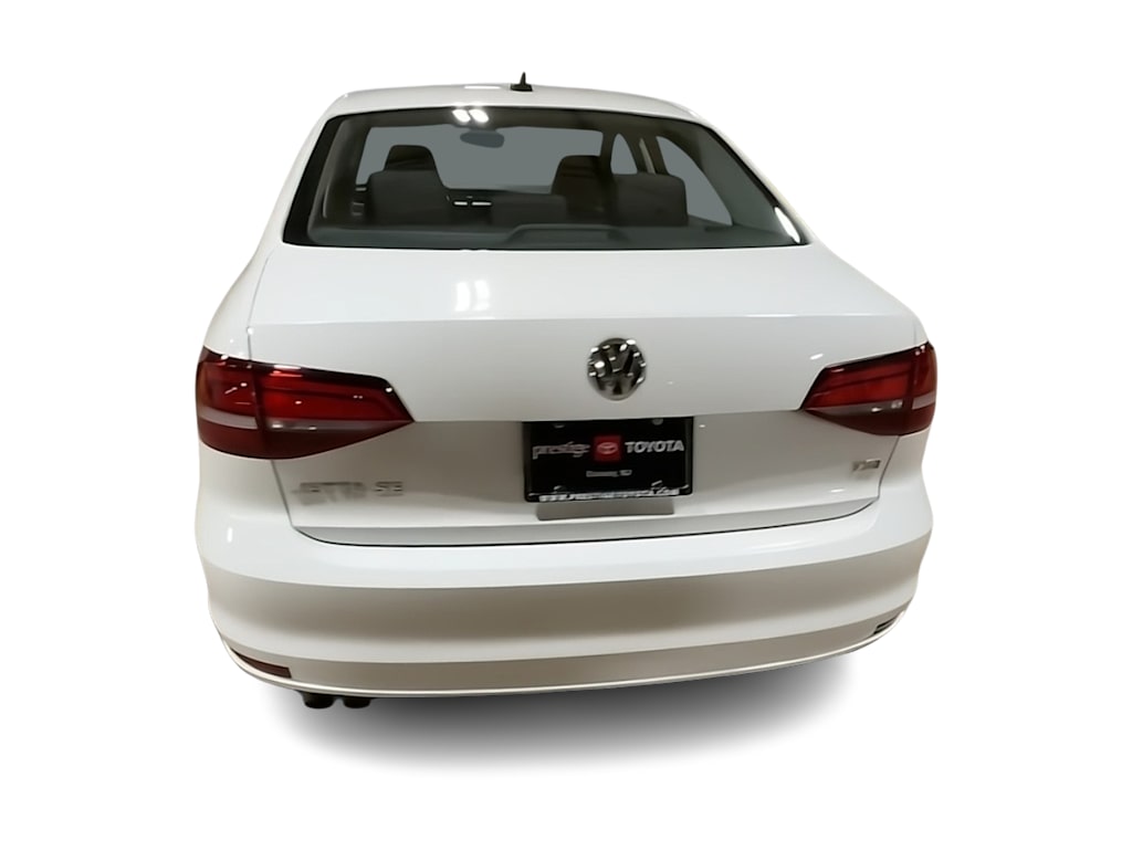 Thumbnail: 2017 Volkswagen Jetta - 4