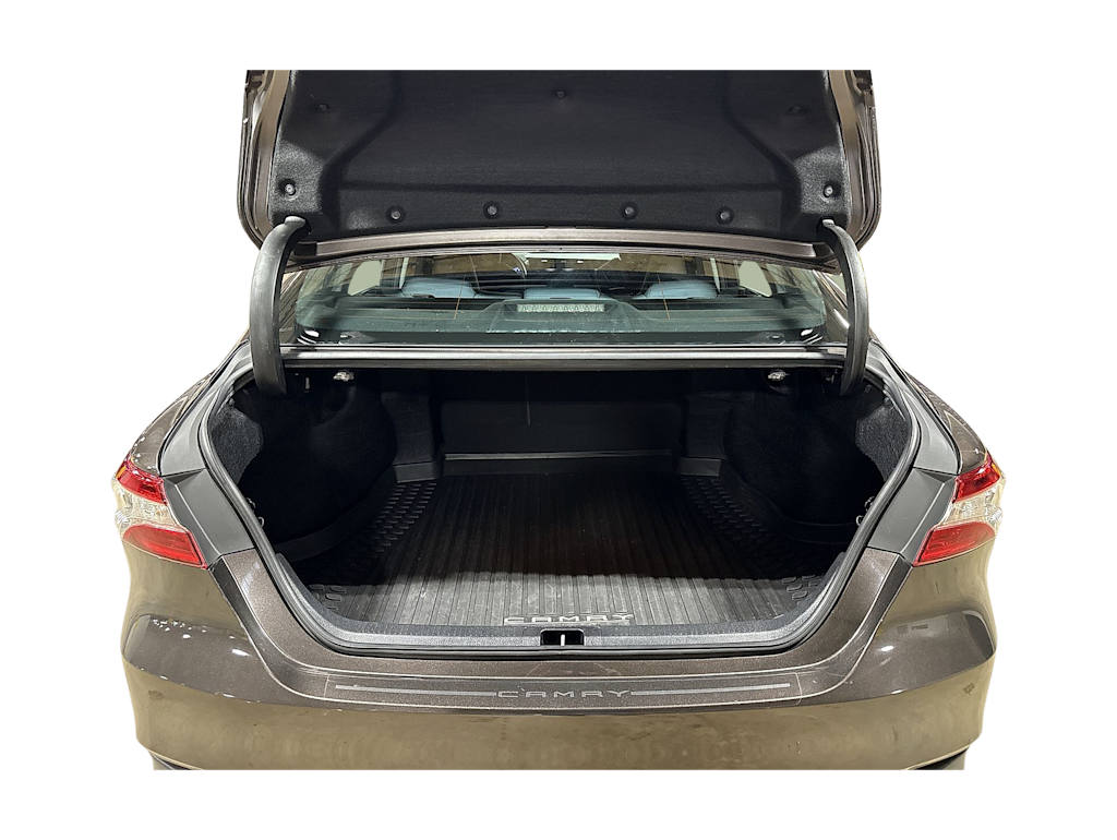 Thumbnail: 2019 Toyota Camry - 15