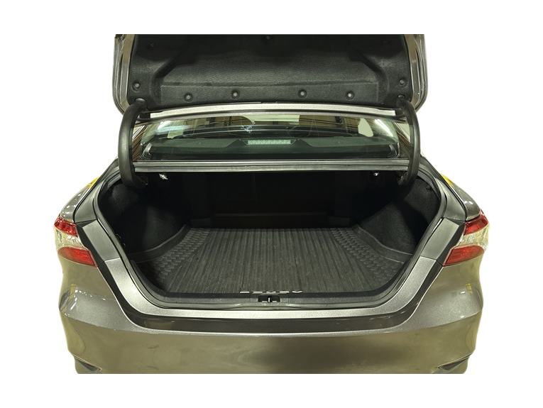 2018 Toyota Camry LE 15