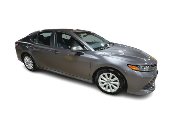 2018 Toyota Camry LE 17