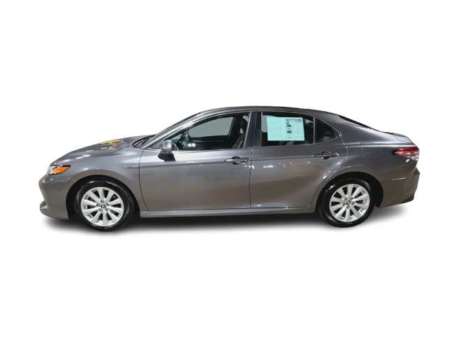 2018 Toyota Camry LE 3