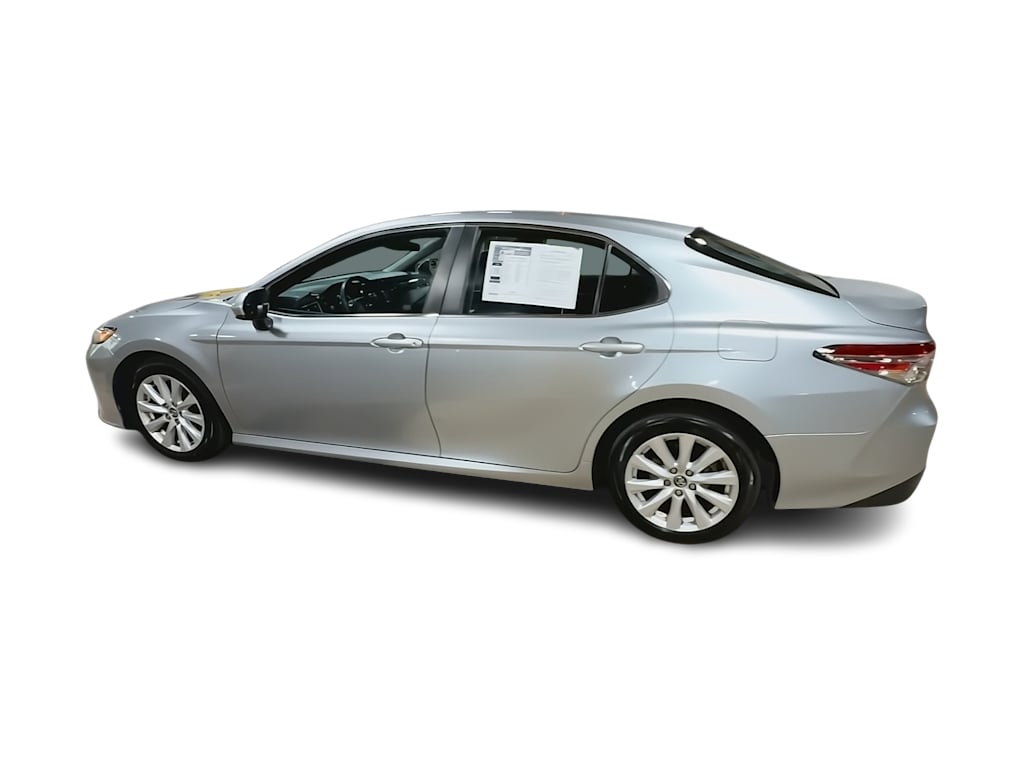 Thumbnail: 2018 Toyota Camry - 18
