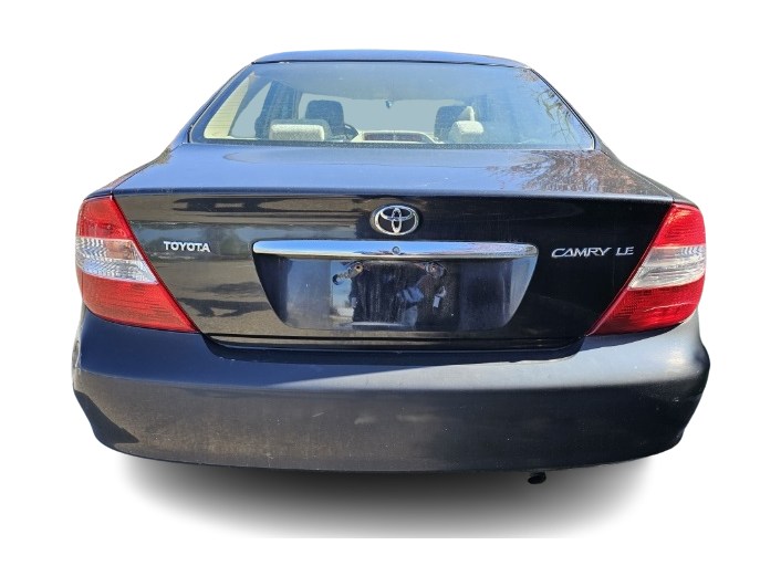 2004 Toyota Camry LE 4