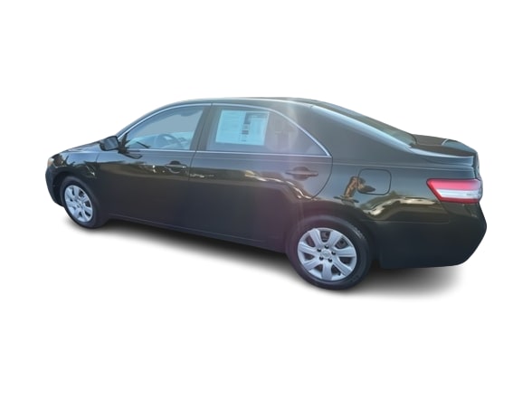 2011 Toyota Camry LE 19