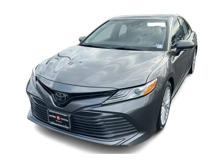 2019 Toyota Camry XLE 4