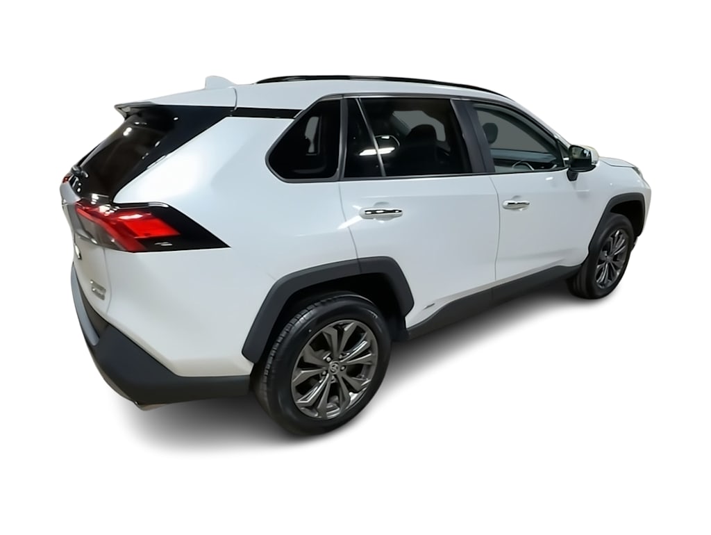 Thumbnail: 2023 Toyota RAV4 - 21