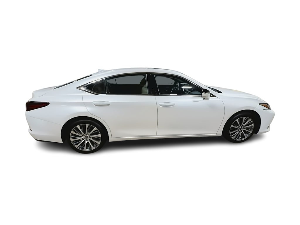 Thumbnail: 2019 Lexus ES - 22