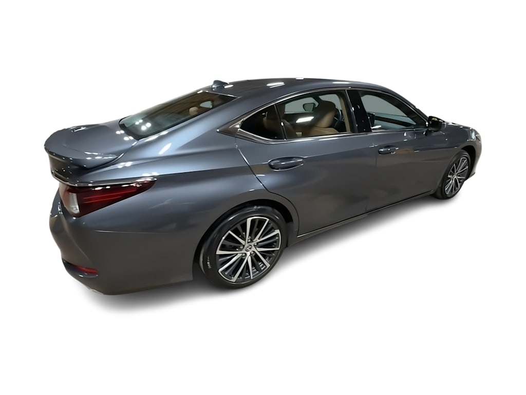 Thumbnail: 2024 Lexus ES - 22