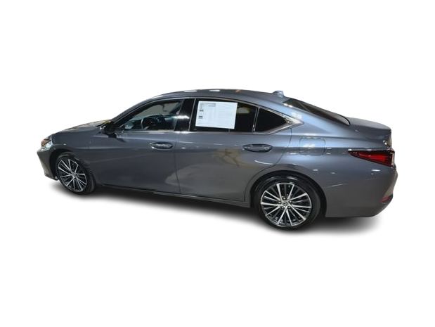 Thumbnail: 2022 Lexus ES - 19