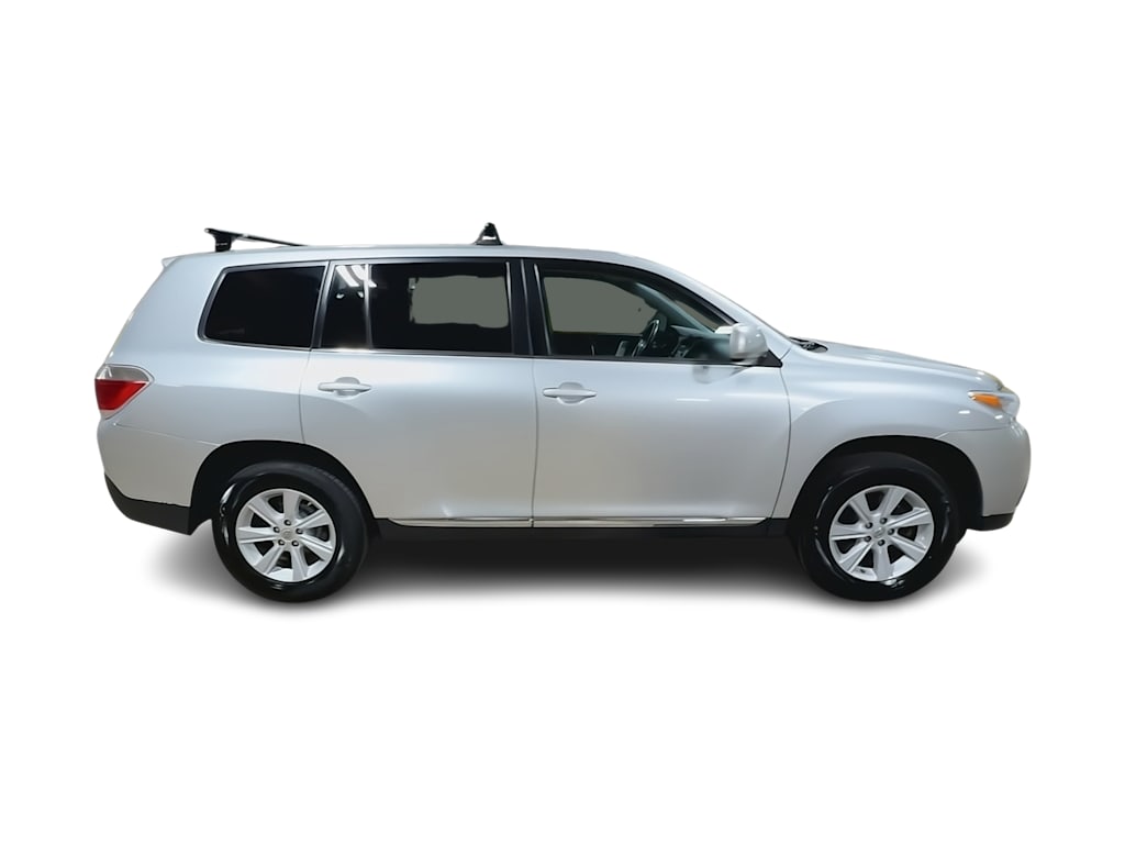 Thumbnail: 2013 Toyota Highlander - 23